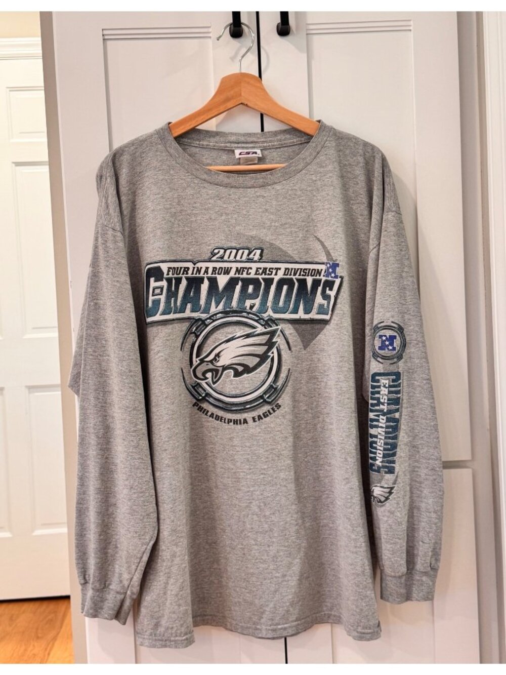 Vintage Y2K NFL Philadelphia Eagles XL Long Sleeve Shirt 2004 NFC Champions Gray